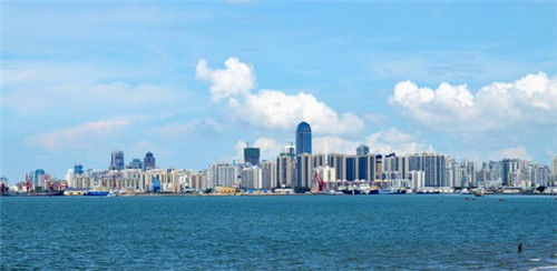 在阳西县开凉皮店加盟好还是自营好，加盟没号凉皮在阳西县开店装修要多少钱